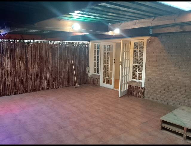 2 bed property to rent in SUNRIDGE